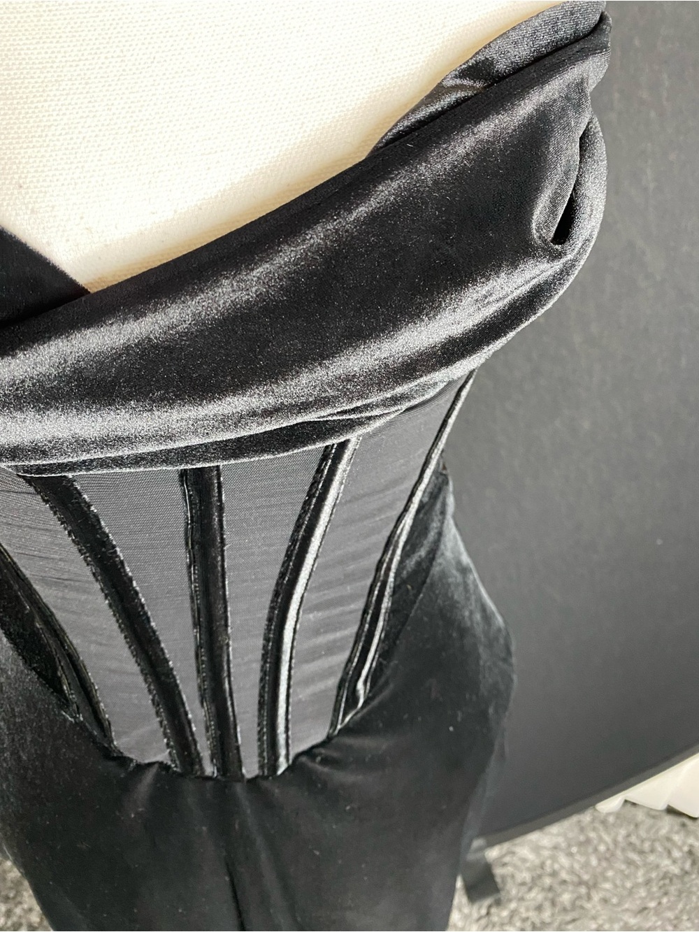 House of CB Black Strapless Velvet Corset Gown - Picture 4 of 4